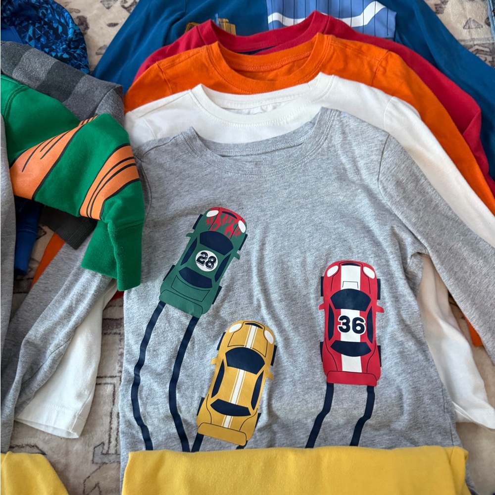 Boys 4T clothing bundle - Picture 4 of 12